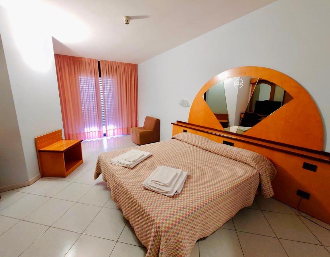 Hotel Solaris Casalbordino Extérieur photo